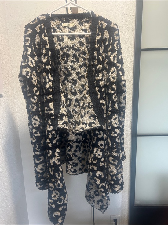 UGG Sweaters - UGG Women's Black and Cream Leopard Cozy Open Cardigan